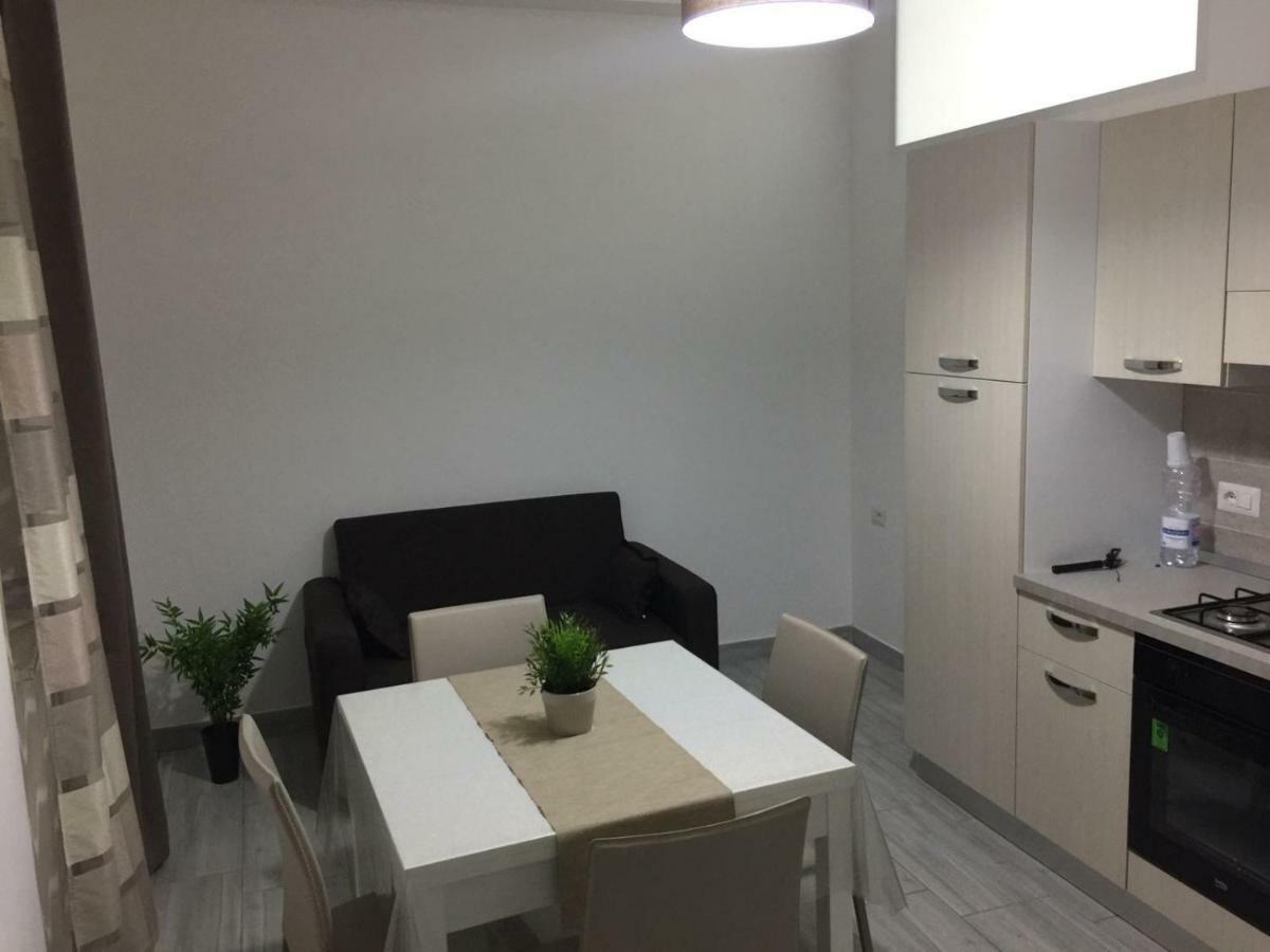 Ferienwohnung Alloggio Tulipano Acerra Exterior foto